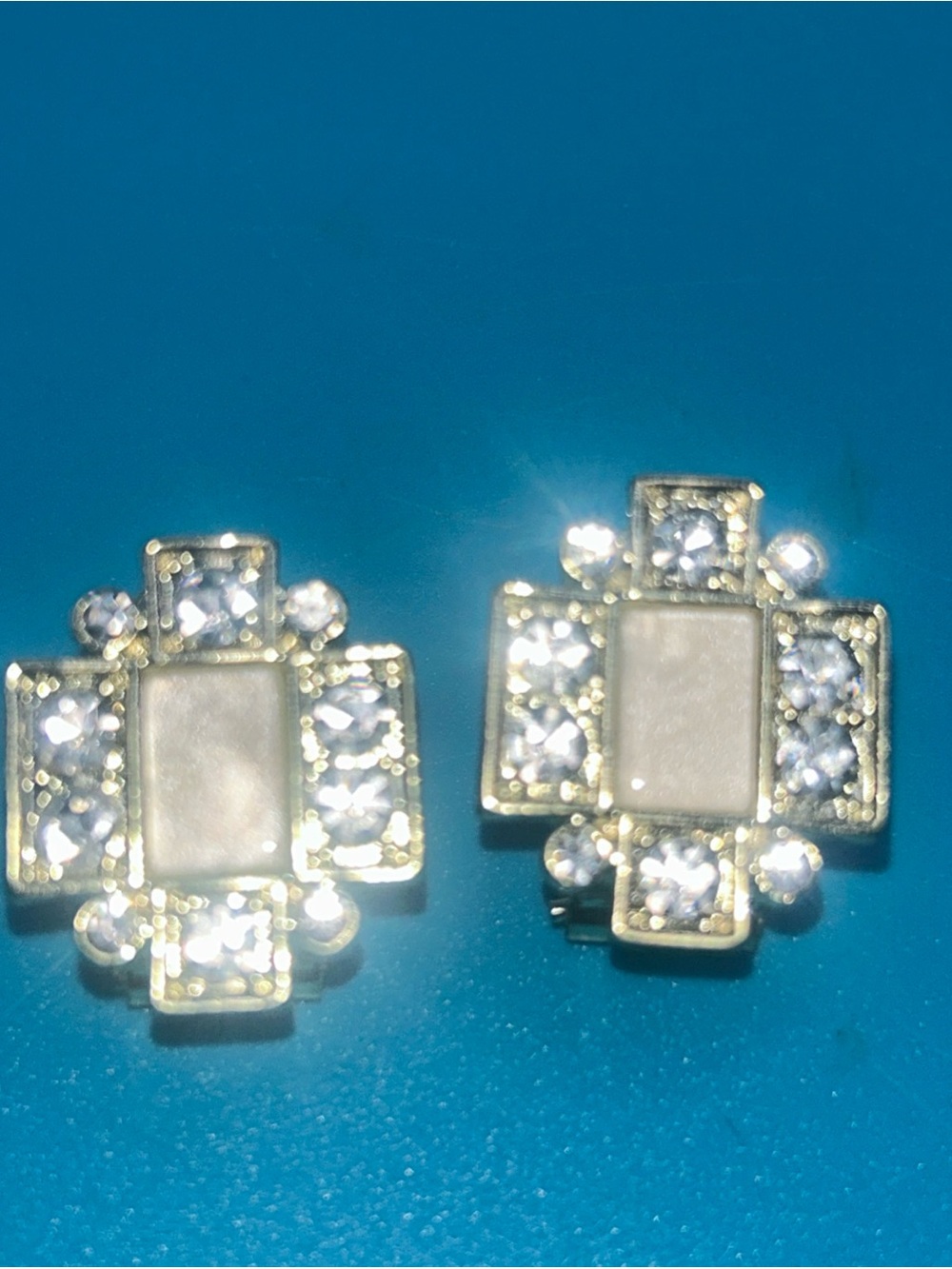 Heidi Daus “Deco Delight” Crystal MOP Button Earrings pierced SIGNED